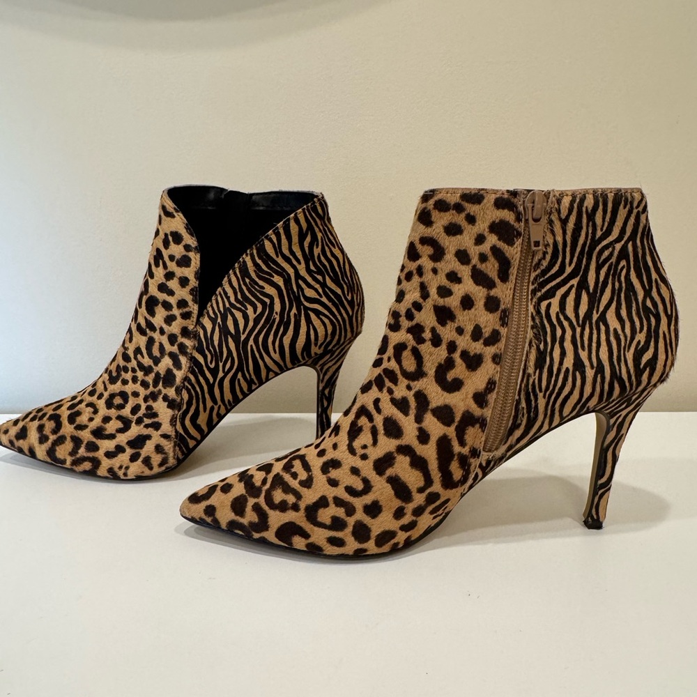 EXPRESS Calf Hair Animal Print Stiletto Ankle Boots 🔥
